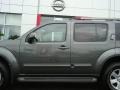 2008 Storm Gray Nissan Pathfinder SE 4x4  photo #16