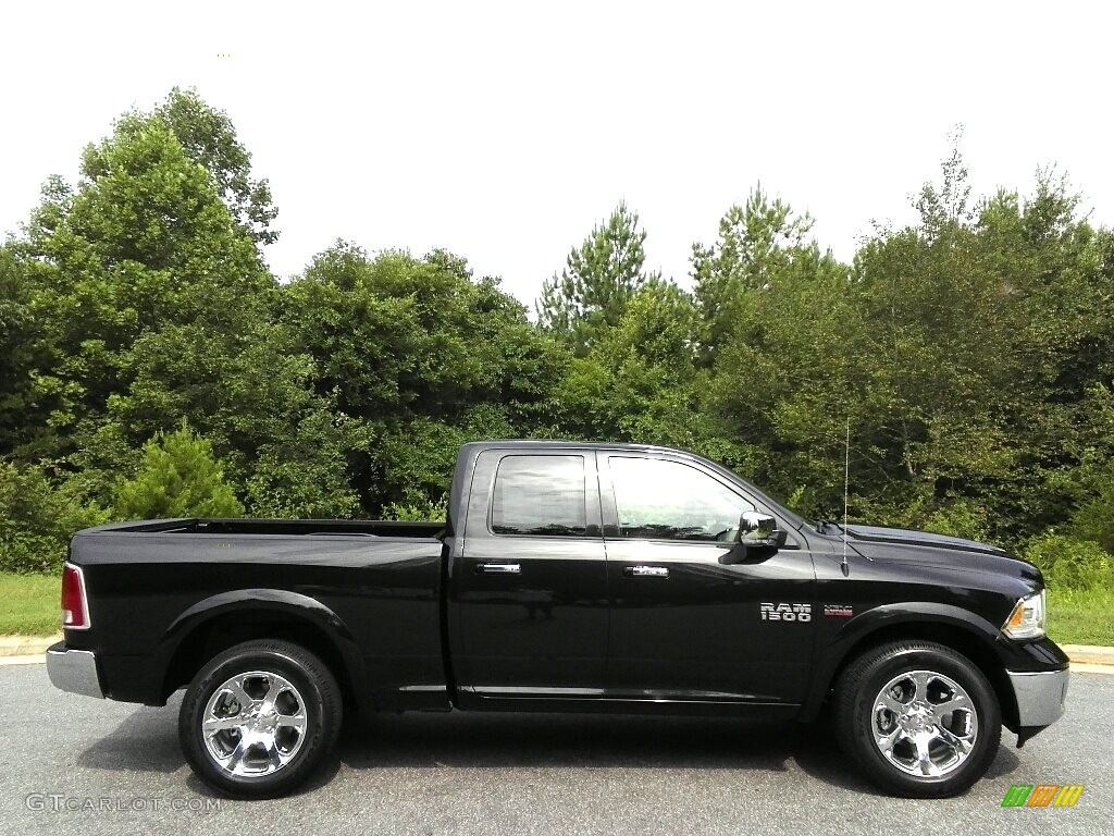 2017 1500 Laramie Quad Cab 4x4 - Brilliant Black Crystal Pearl / Canyon Brown/Light Frost Beige photo #5