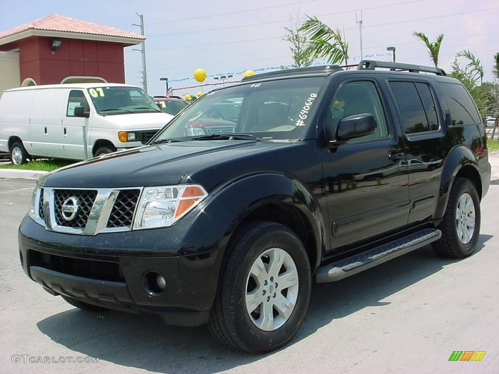 2006 Pathfinder LE - Super Black / Desert photo #1