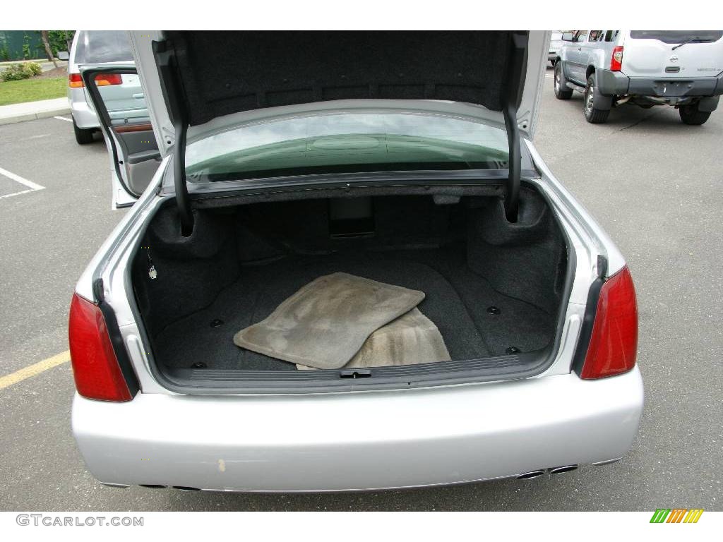 2003 DeVille Sedan - Sterling Silver / Dark Gray photo #8