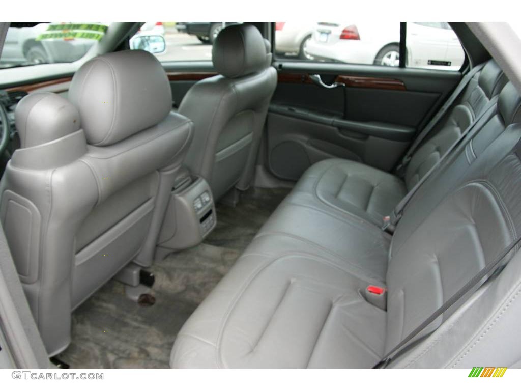 2003 DeVille Sedan - Sterling Silver / Dark Gray photo #11