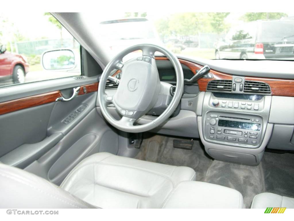 2003 DeVille Sedan - Sterling Silver / Dark Gray photo #13