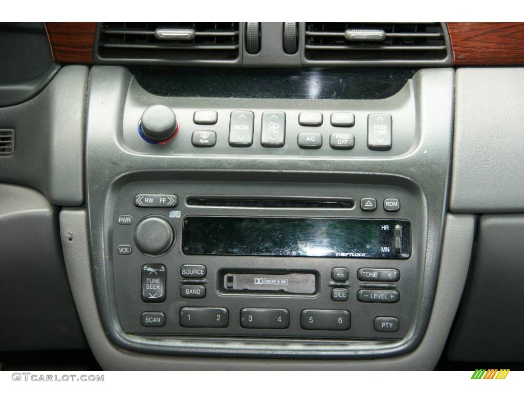 2003 DeVille Sedan - Sterling Silver / Dark Gray photo #15