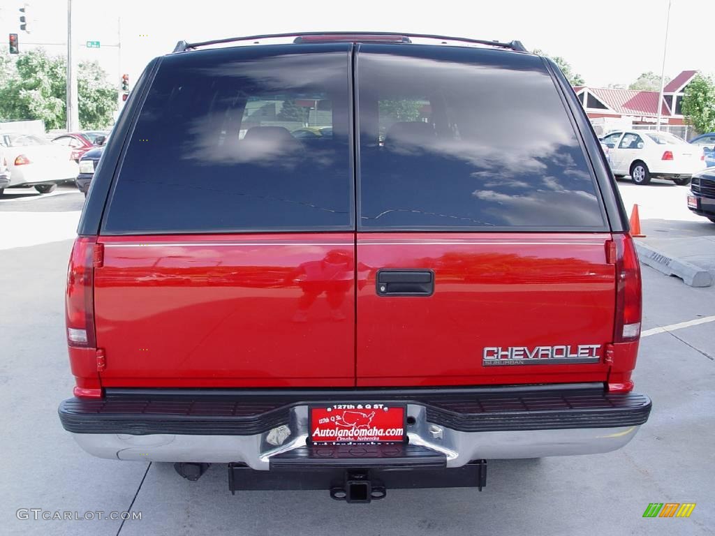 1995 Suburban K1500 LS 4x4 - Bright Red / Bordeaux Red photo #6