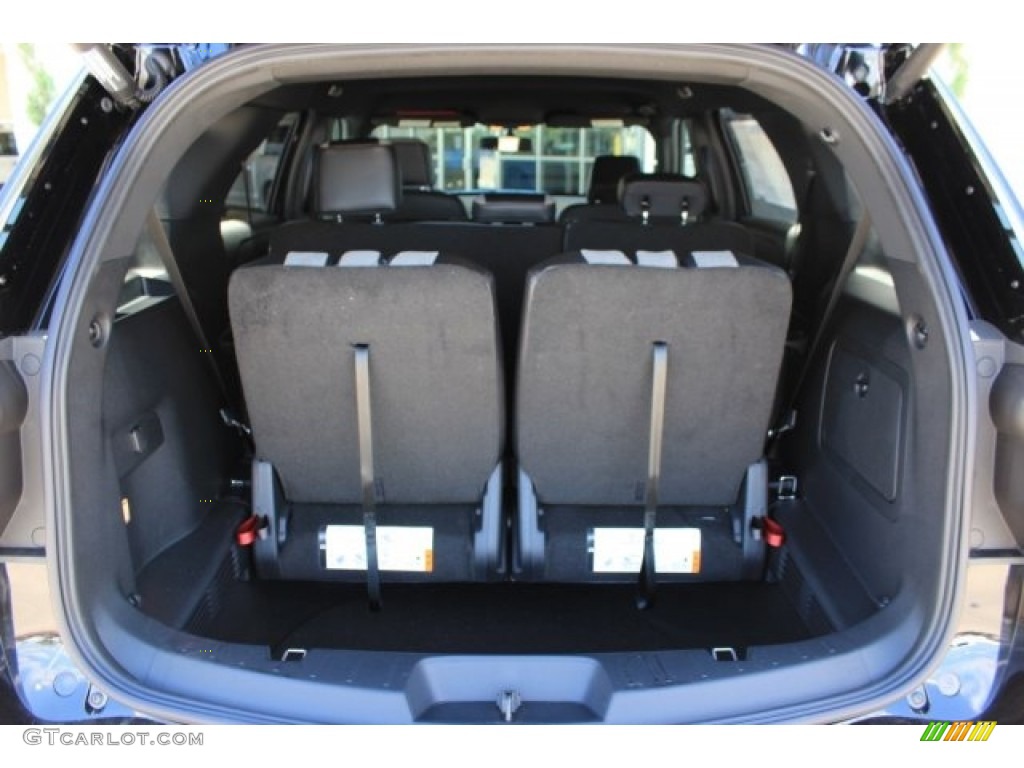 2017 Explorer XLT - Shadow Black / Ebony Black photo #23