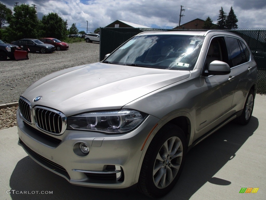 2014 X5 xDrive35i - Mineral Silver Metallic / Ivory White photo #8