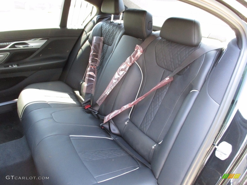 2018 7 Series 750i xDrive Sedan - Black Sapphire Metallic / Black photo #12