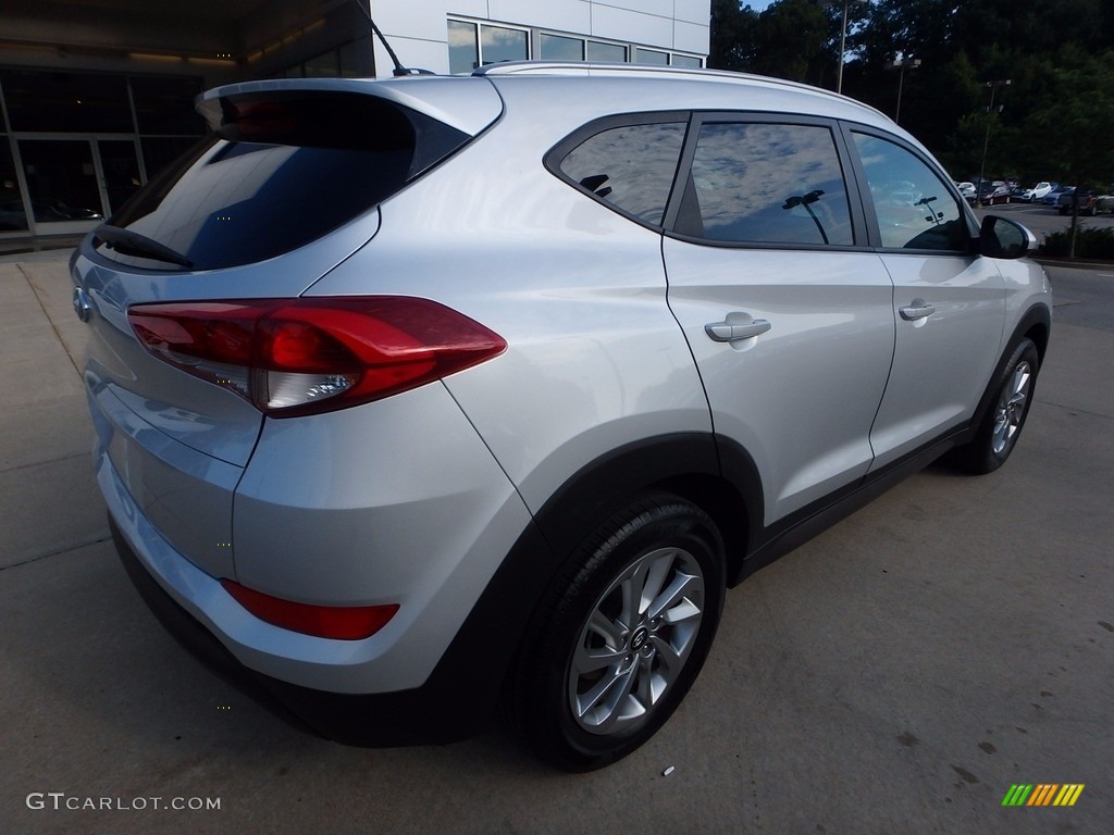 2016 Tucson SE - Chromium Silver / Gray photo #2