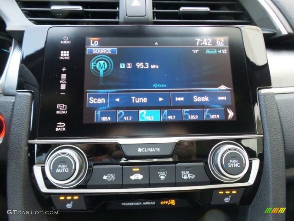 2017 Honda Civic EX-T Coupe Controls Photo #122001273