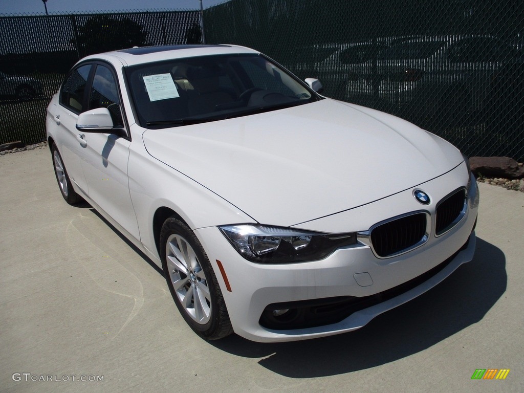 2017 3 Series 320i xDrive Sedan - Alpine White / Venetian Beige/Black photo #6