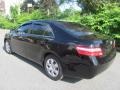 Black - Camry LE Photo No. 7