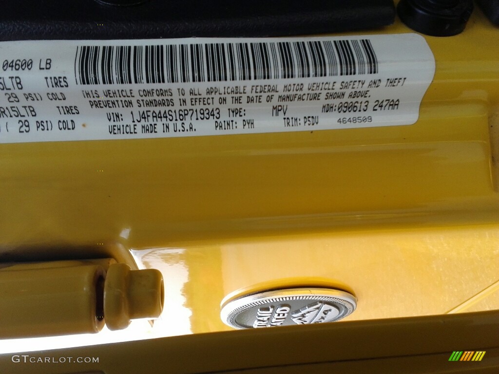 2006 Wrangler Unlimited 4x4 - Solar Yellow / Dark Slate Gray photo #25