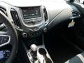 Silver Ice Metallic - Cruze LT Photo No. 10