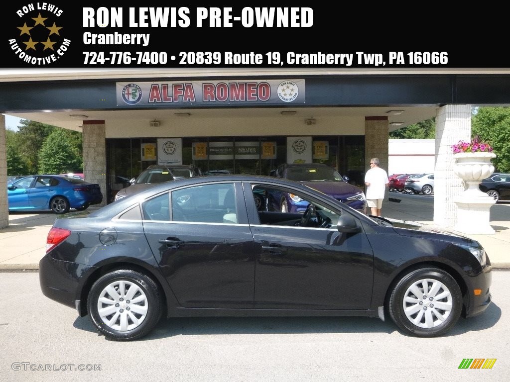 2011 Cruze LS - Imperial Blue Metallic / Jet Black/Medium Titanium photo #1