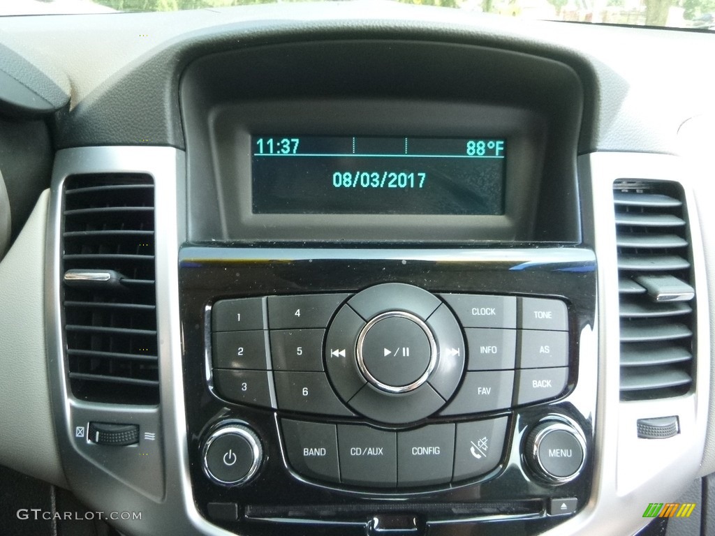 2011 Cruze LS - Imperial Blue Metallic / Jet Black/Medium Titanium photo #17
