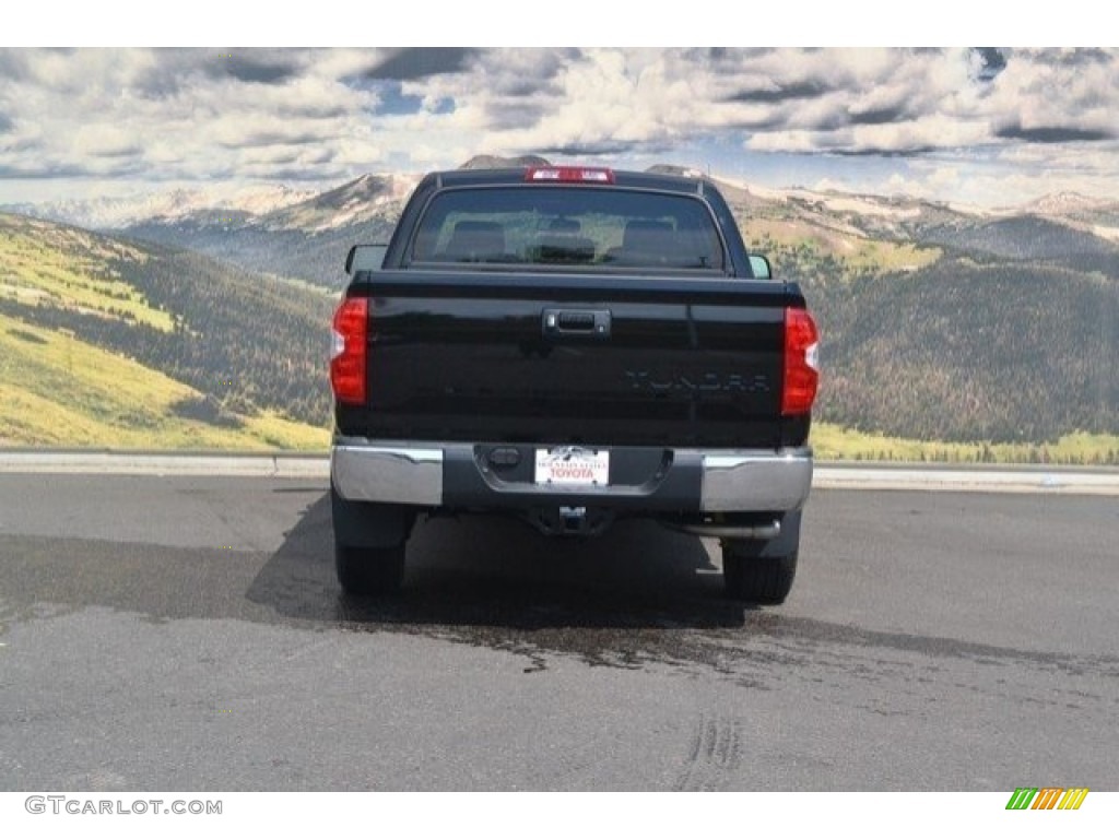 2017 Tundra SR5 CrewMax 4x4 - Midnight Black Metallic / Graphite photo #4