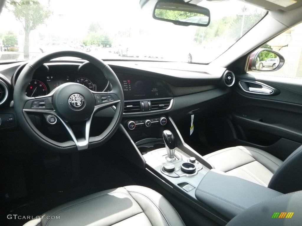 2017 Giulia AWD - Monza Red Metallic / Black photo #19
