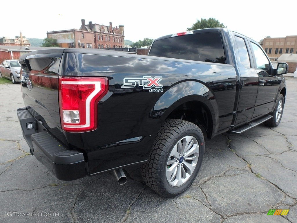 2017 F150 XL SuperCab 4x4 - Shadow Black / Black photo #2