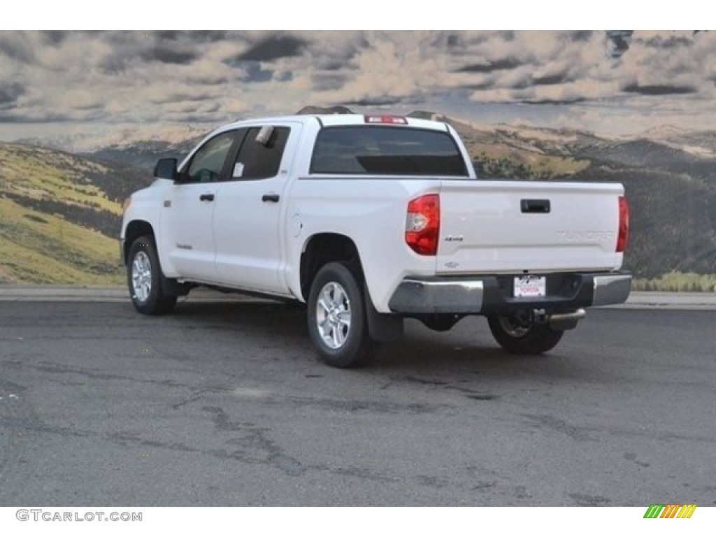 2017 Tundra SR5 CrewMax 4x4 - Super White / Graphite photo #3