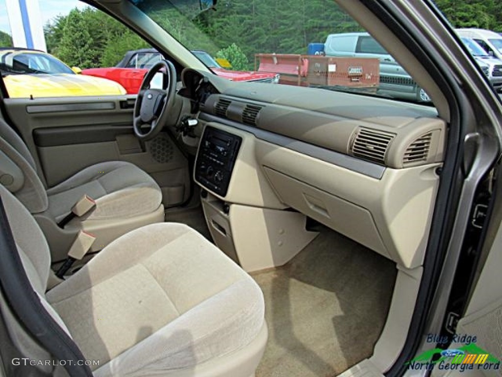 2006 Freestar SE - Arizona Beige Metallic / Pebble Beige photo #14