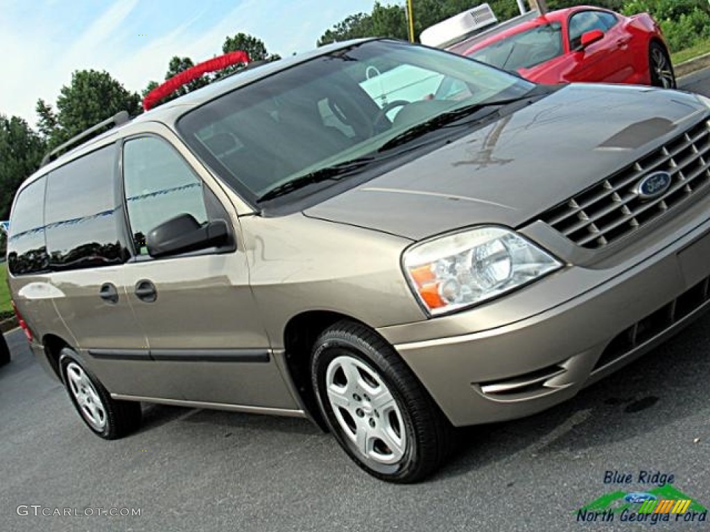2006 Freestar SE - Arizona Beige Metallic / Pebble Beige photo #26