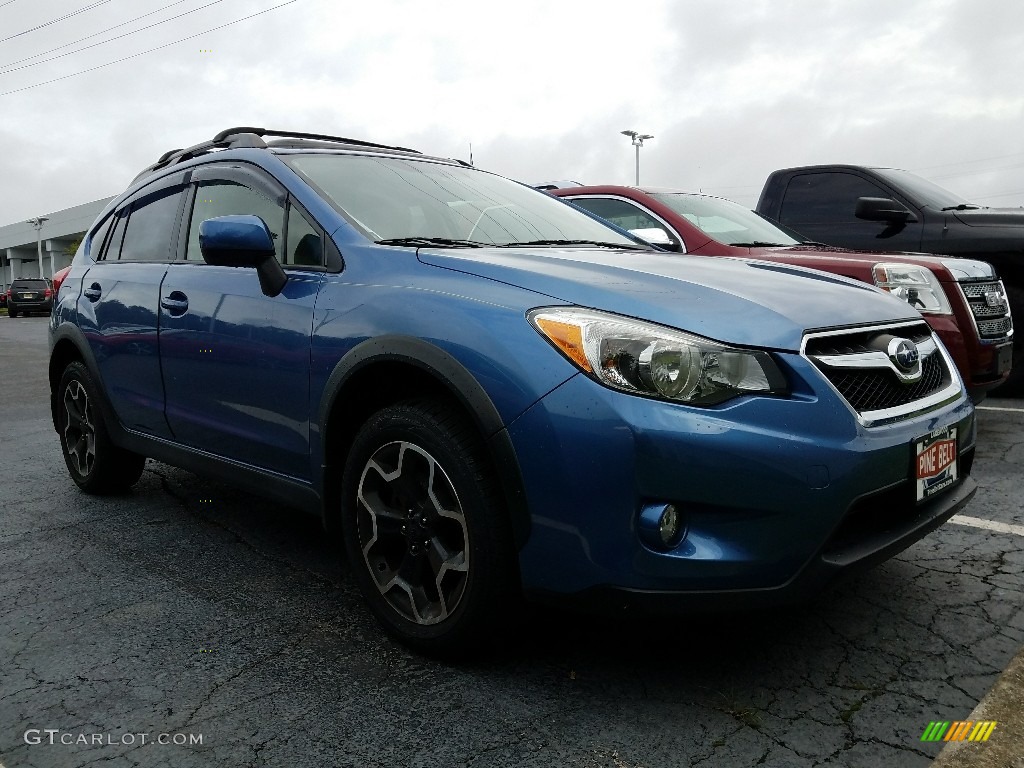 2014 XV Crosstrek 2.0i Premium - Quartz Blue Pearl / Ivory photo #1