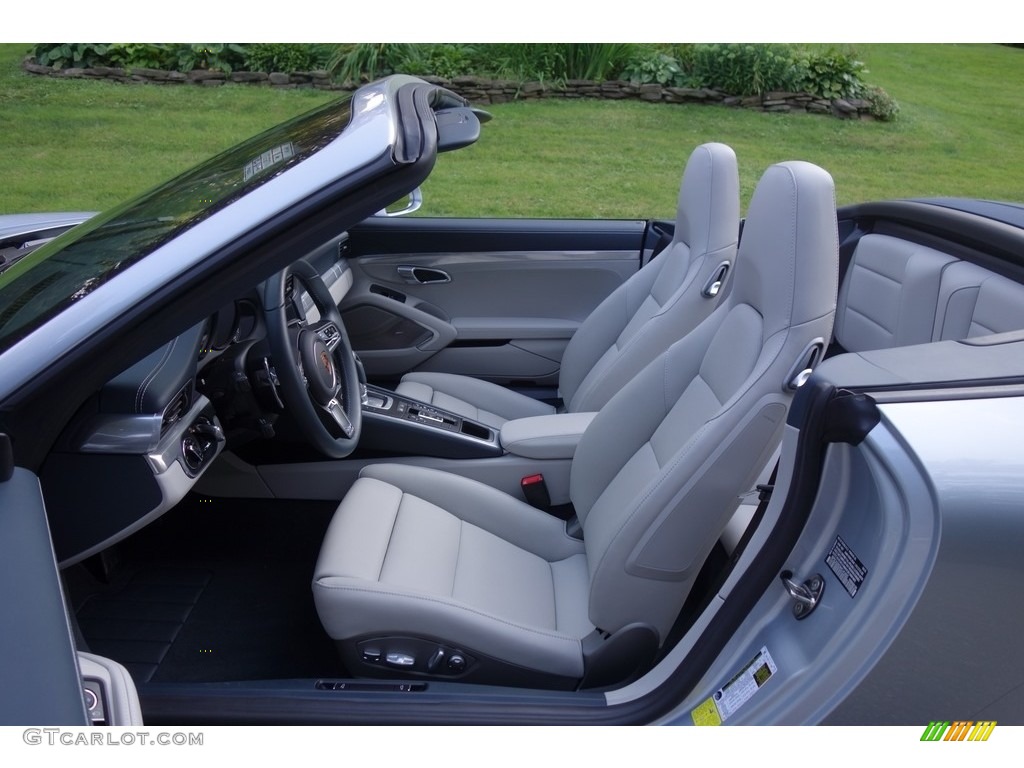 2017 Porsche 911 Carrera 4 Cabriolet Front Seat Photo #122056693