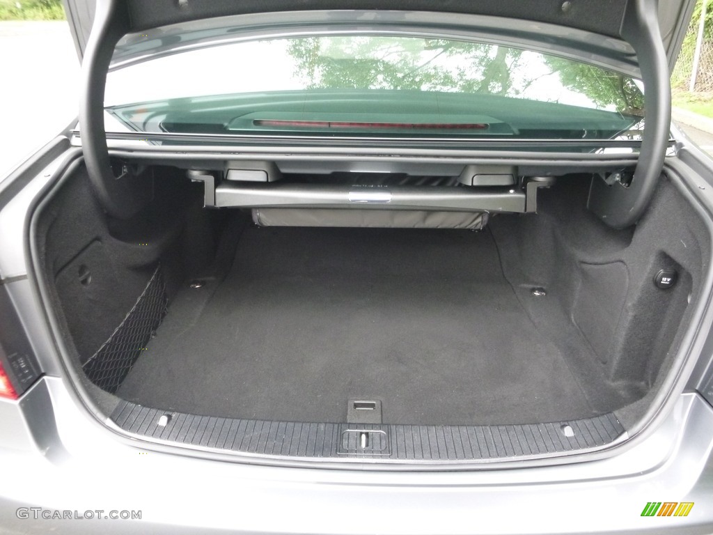2016 Mercedes-Benz E 250 Bluetec Sedan Trunk Photos