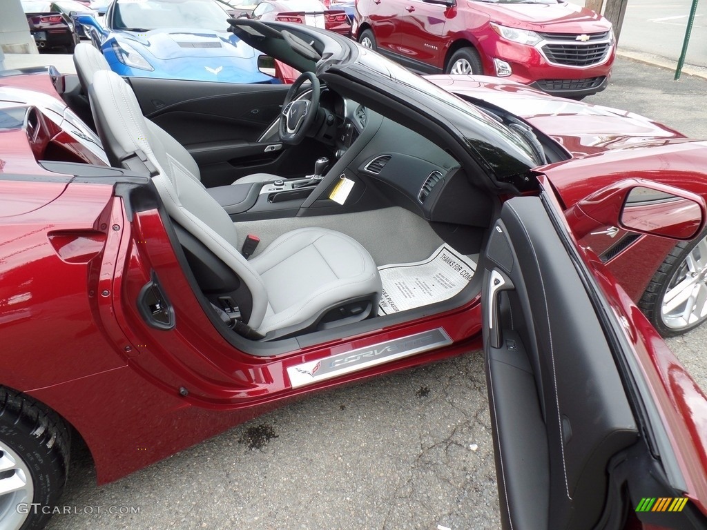 2018 Corvette Stingray Convertible - Long Beach Red Metallic Tintcoat / Gray photo #20