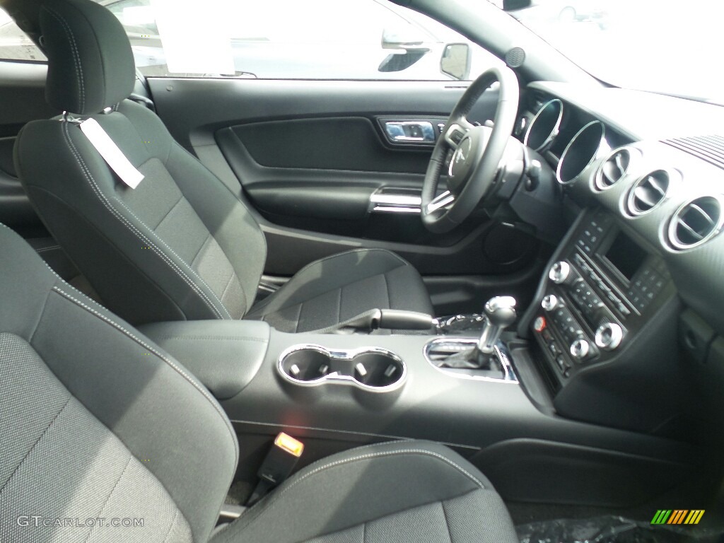 2017 Mustang V6 Coupe - Oxford White / Ebony photo #5