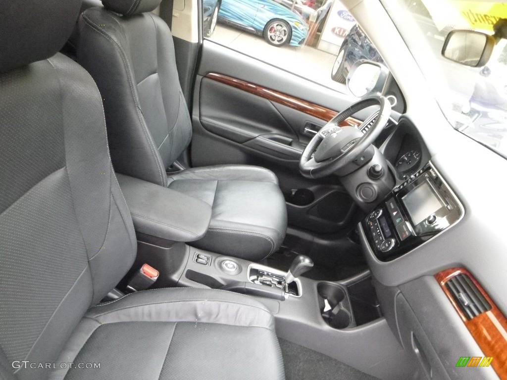 2014 Outlander SE S-AWC - Cool Silver Metallic / Black photo #11