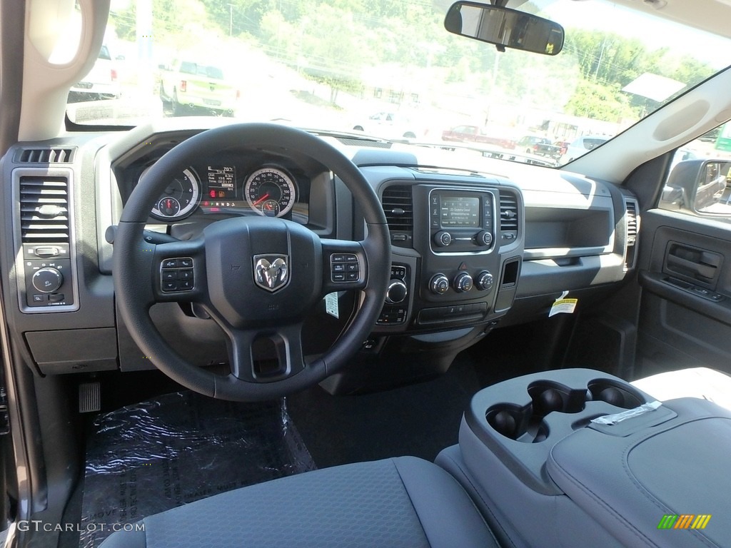 2017 1500 Express Quad Cab 4x4 - Granite Crystal Metallic / Black/Diesel Gray photo #11