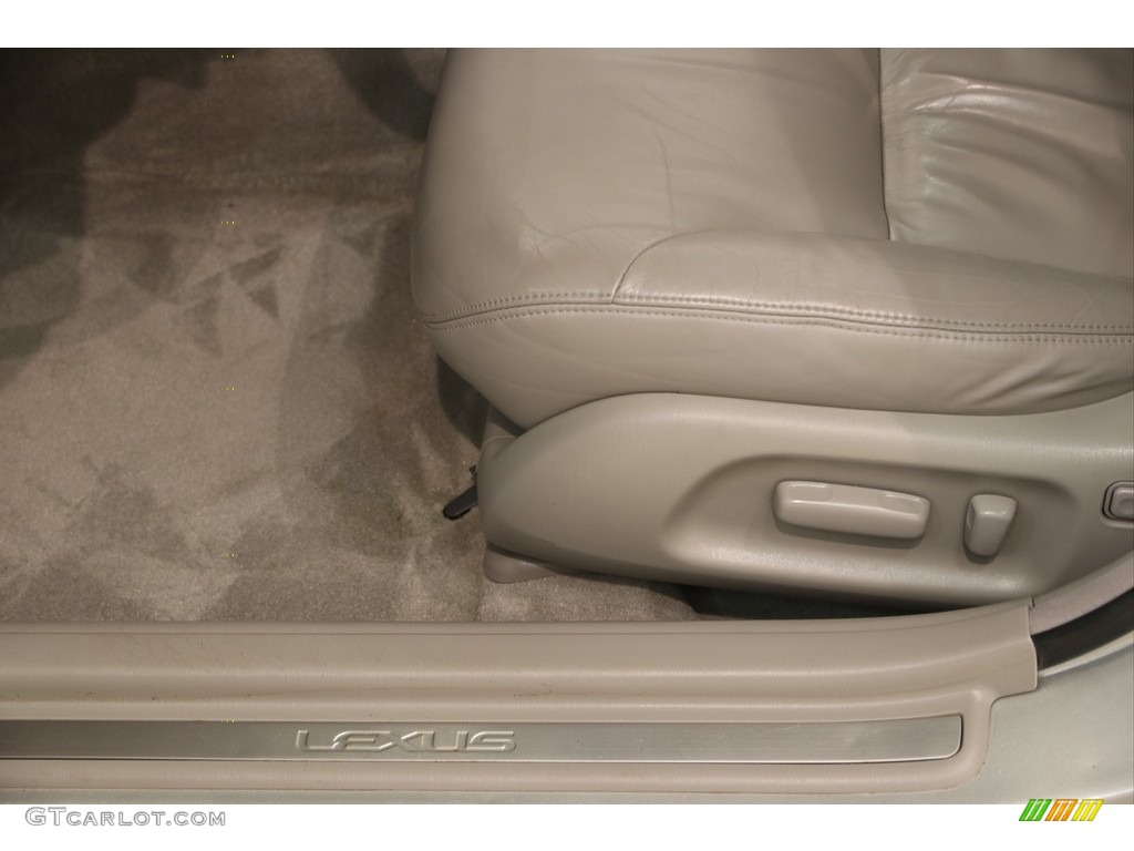2003 ES 300 - Millennium Silver Metallic / Light Charcoal photo #6