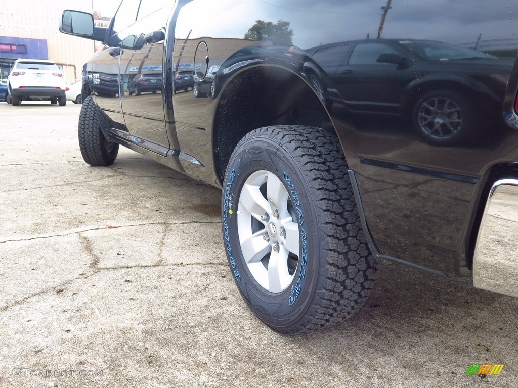 2017 1500 Tradesman Crew Cab 4x4 - Brilliant Black Crystal Pearl / Black/Diesel Gray photo #8