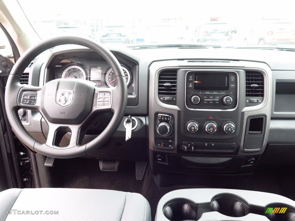 2017 1500 Tradesman Crew Cab 4x4 - Brilliant Black Crystal Pearl / Black/Diesel Gray photo #10
