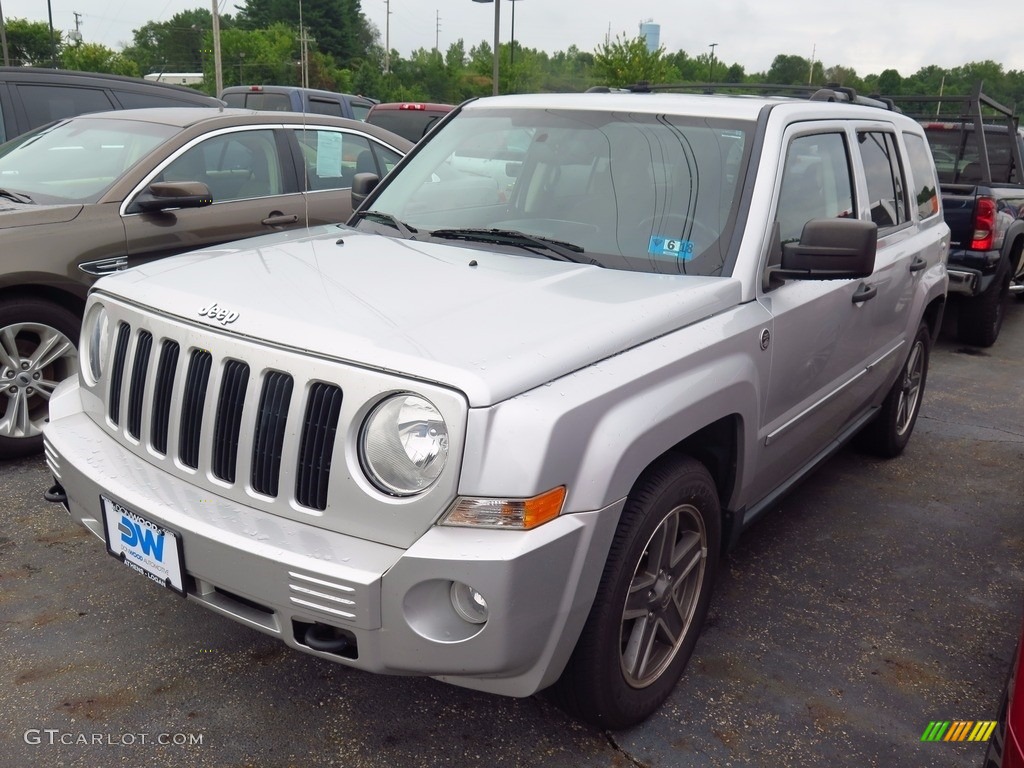 2008 Patriot Limited 4x4 - Bright Silver Metallic / Dark Slate Gray photo #3