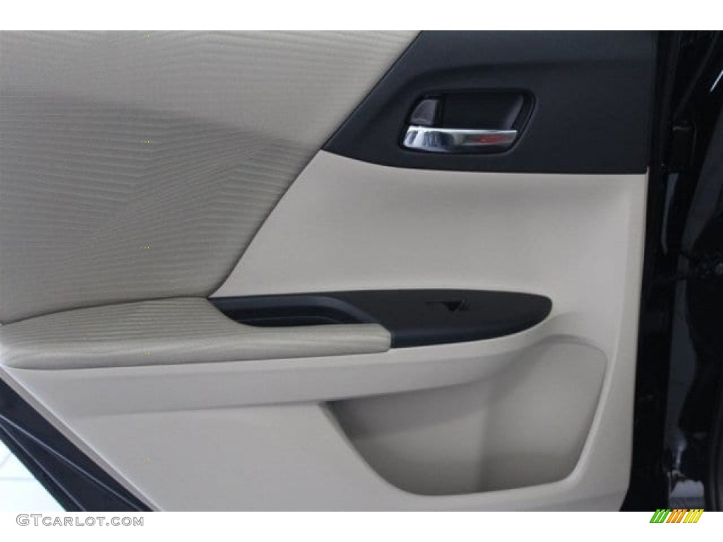 2017 Accord LX Sedan - Crystal Black Pearl / Ivory photo #22