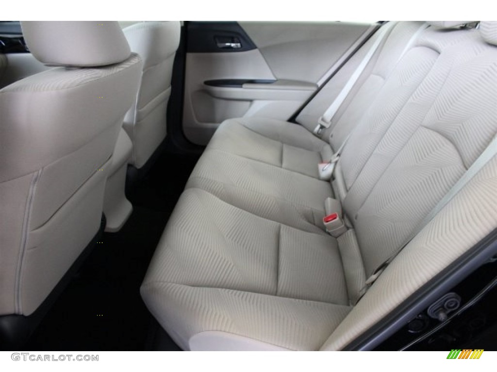 2017 Accord LX Sedan - Crystal Black Pearl / Ivory photo #23