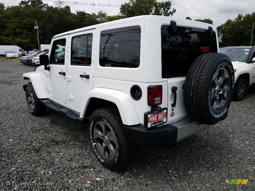 2017 Wrangler Unlimited Sahara 4x4 - Bright White / Black/Dark Saddle photo #4