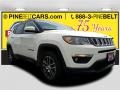 White - Compass Latitude 4x4 Photo No. 1