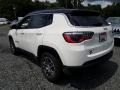 White - Compass Latitude 4x4 Photo No. 4