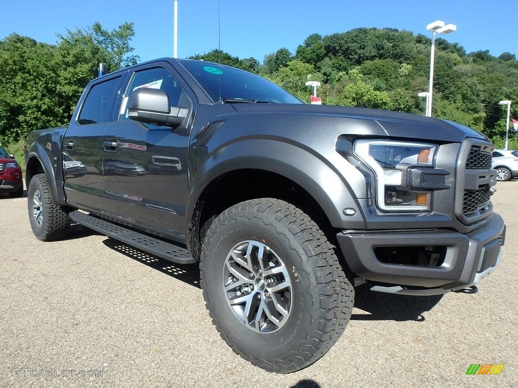 2018 F150 SVT Raptor SuperCrew 4x4 - Magnetic / Raptor Black photo #8