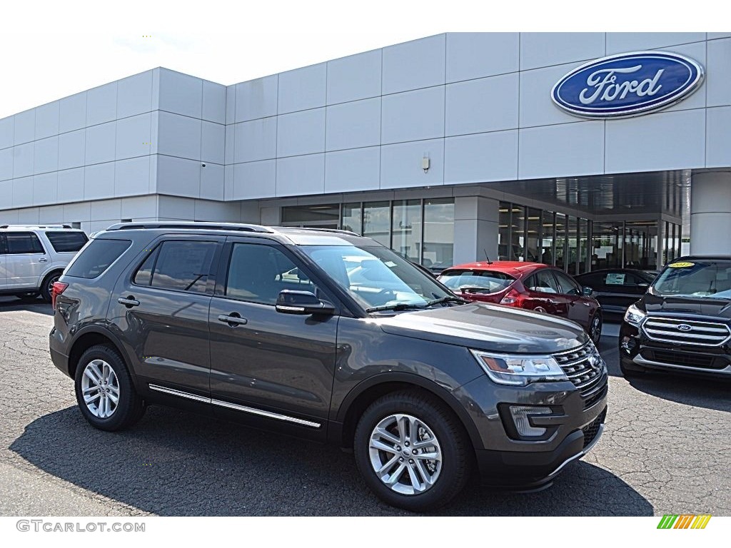 2017 Explorer XLT - Magnetic / Medium Light Camel photo #1
