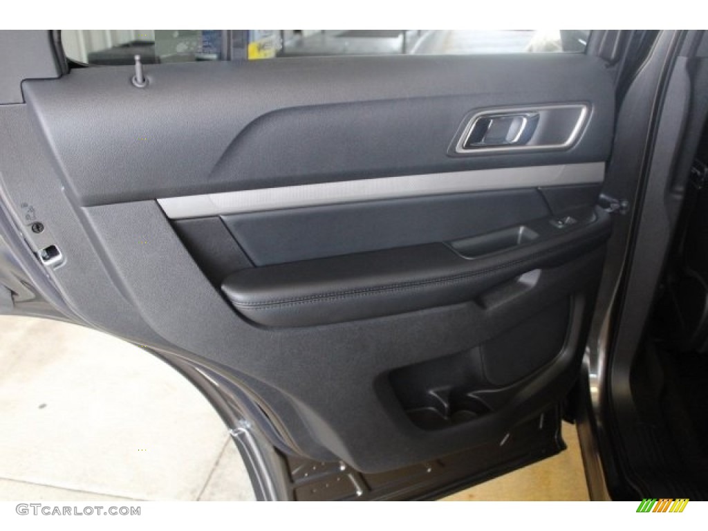 2017 Explorer XLT - Magnetic / Sport Appearance Dark Earth Gray photo #21