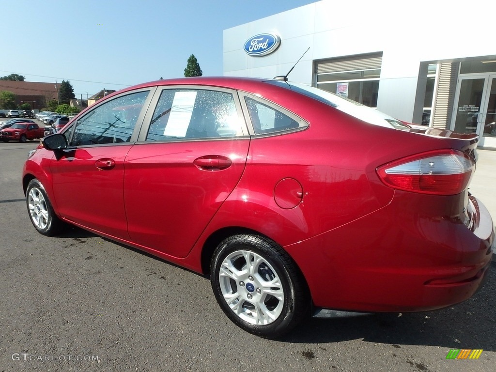 2014 Fiesta SE Sedan - Ruby Red / Charcoal Black photo #7