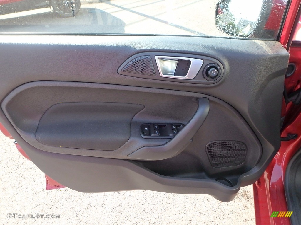 2014 Fiesta SE Sedan - Ruby Red / Charcoal Black photo #12