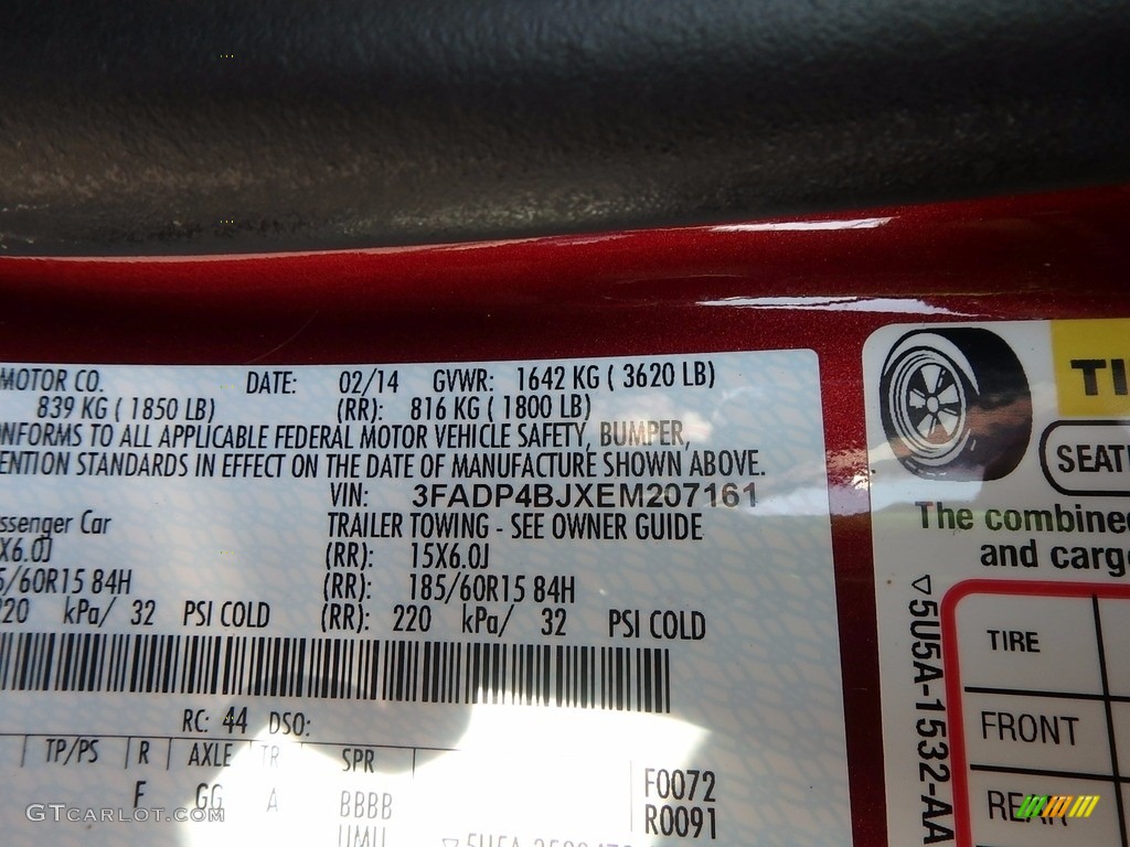 2014 Fiesta SE Sedan - Ruby Red / Charcoal Black photo #13