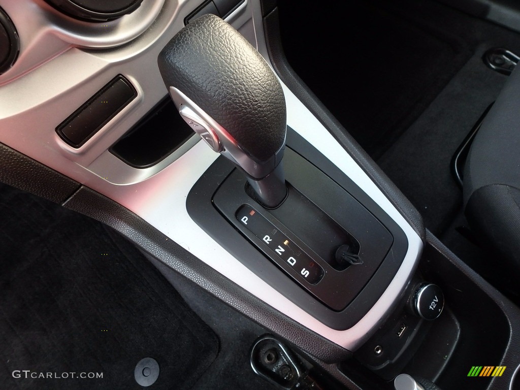 2014 Fiesta SE Sedan - Ruby Red / Charcoal Black photo #15