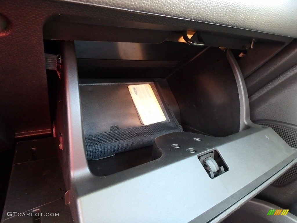 2014 Fiesta SE Sedan - Ruby Red / Charcoal Black photo #19