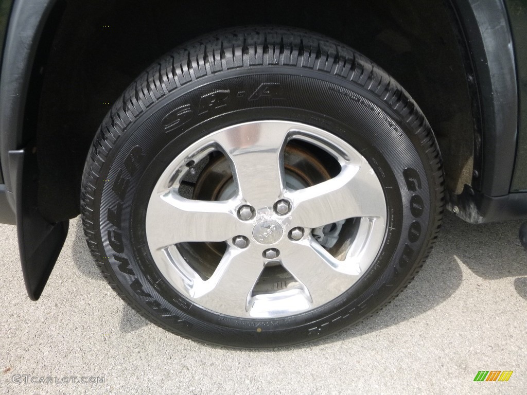 2011 Grand Cherokee Overland 4x4 - Natural Green Pearl / Dark Frost Beige/Light Frost Beige photo #9